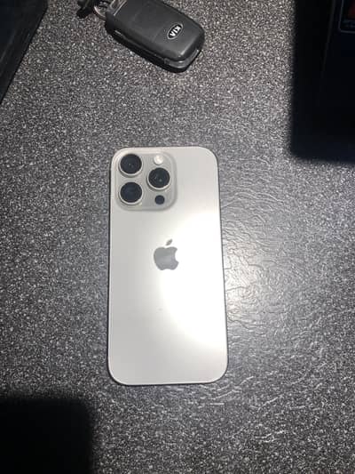 Apple iPhone 16 Pro