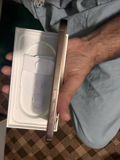 Apple iPhone 16 Pro