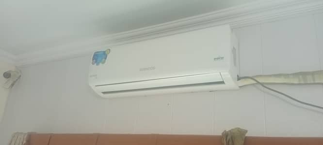 Used kenwood Ac Inverter