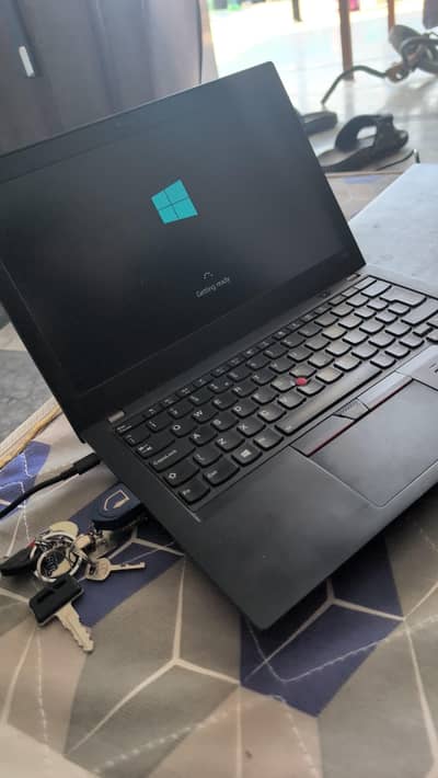 Lenovo ThinkPad X280 | Core i5 8th Gen | 16GB RAM