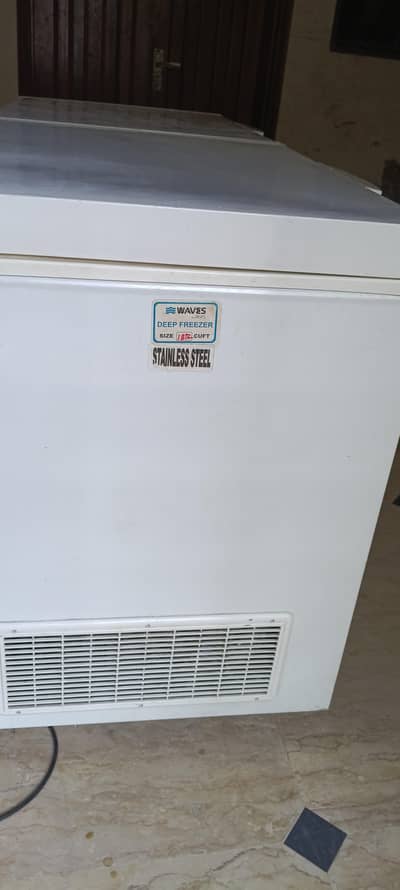 waves Double door Freezer