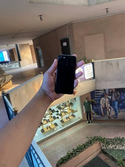Apple iPhone 7