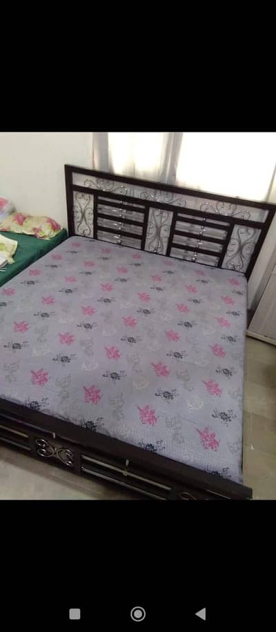 King Size Bed with Mattress