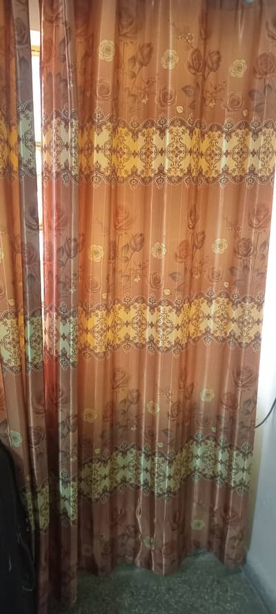 6 curtains are available for sale at reasonable price .