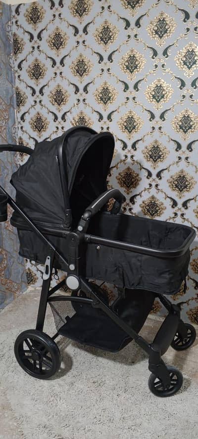 imported baby stroller,car seat baby changing table available for sale