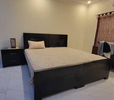 Solid beds for sale