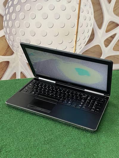 Dell latitude 7510 core i7 6th gen HQ 4gb dedicated graphics card