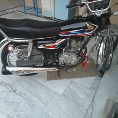 Honda 125 for sell all dacomint porye ha. .