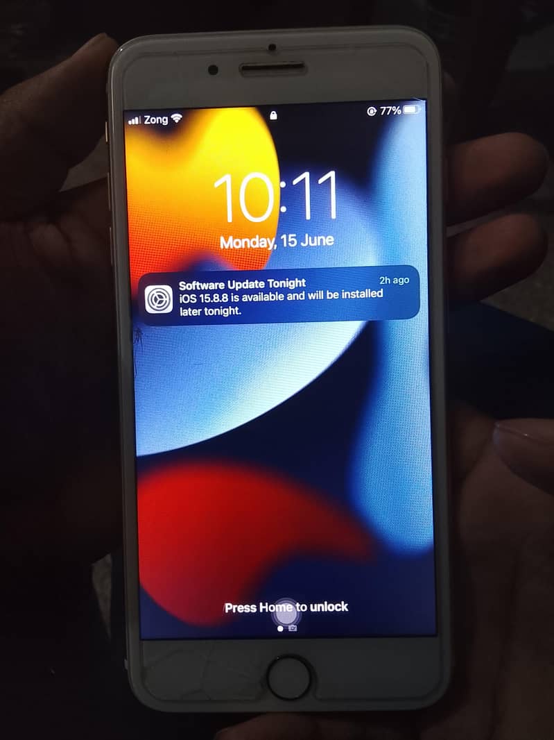 Apple iPhone 7 Plus 0