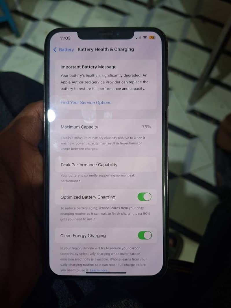 Apple iPhone XS Max 0