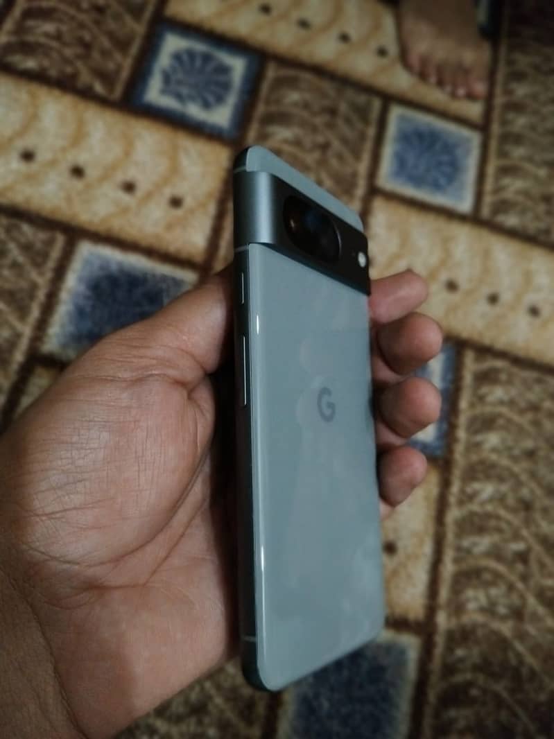Google Pixel 8 3