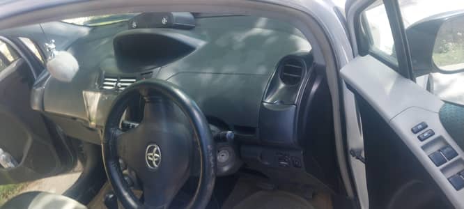 Toyota Vitz 2007