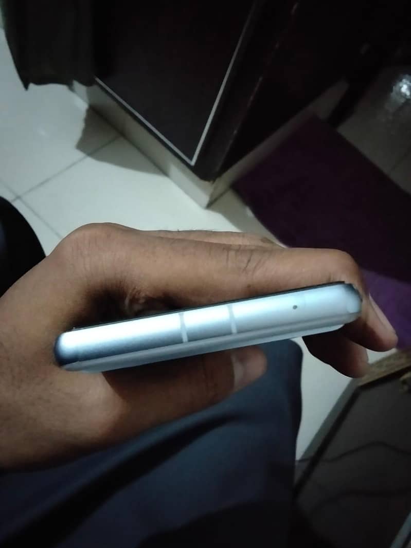 google pixel 7a 3