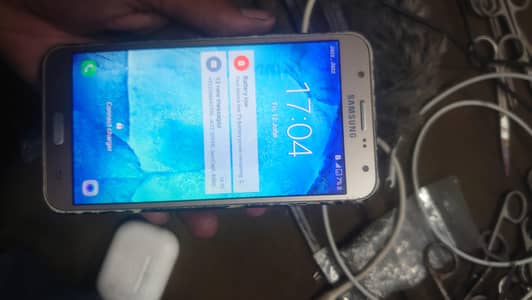 Samsung J7