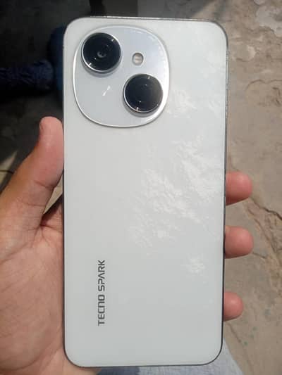 Tecno spark go1
