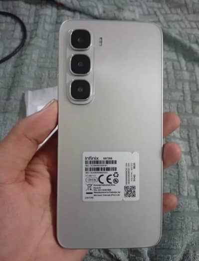 Infinix Hot 60i only box open hai