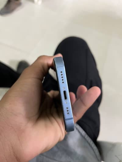 Apple iPhone 14