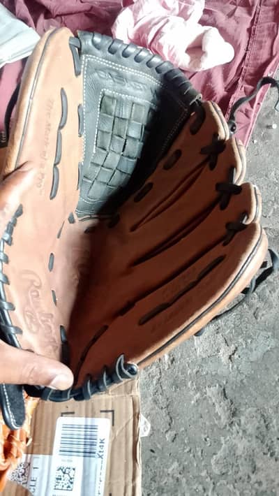 Base ball Glove