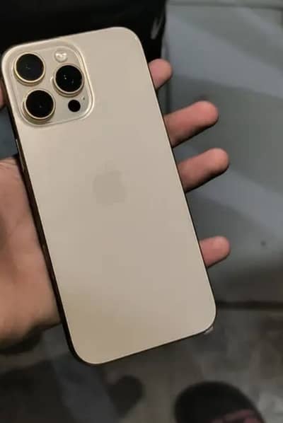 Apple iPhone 16 Pro Max