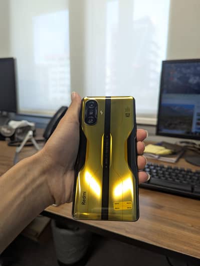 Redmi K40 - 10/10 Original 12/256 90 Fps Pubg