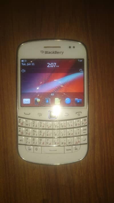 Blackberry bold 9900 touch and type