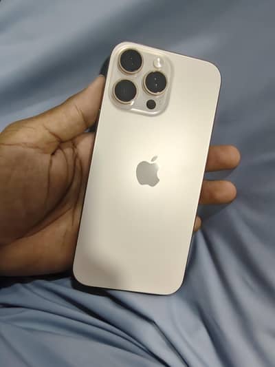 Apple iPhone 16 Pro Max