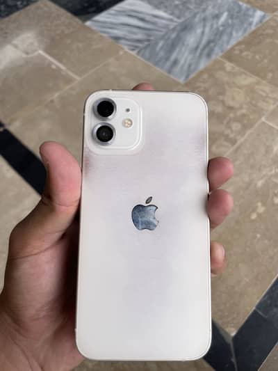 Apple iPhone 12