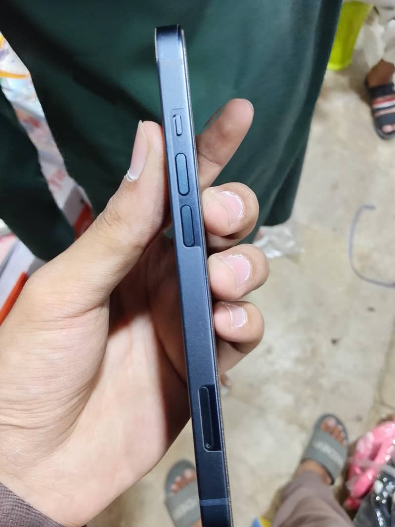 iphone 13jv 3
