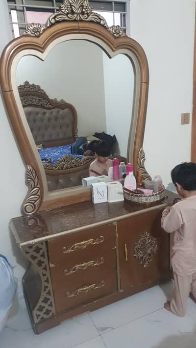 number 03066662772 urgent sale