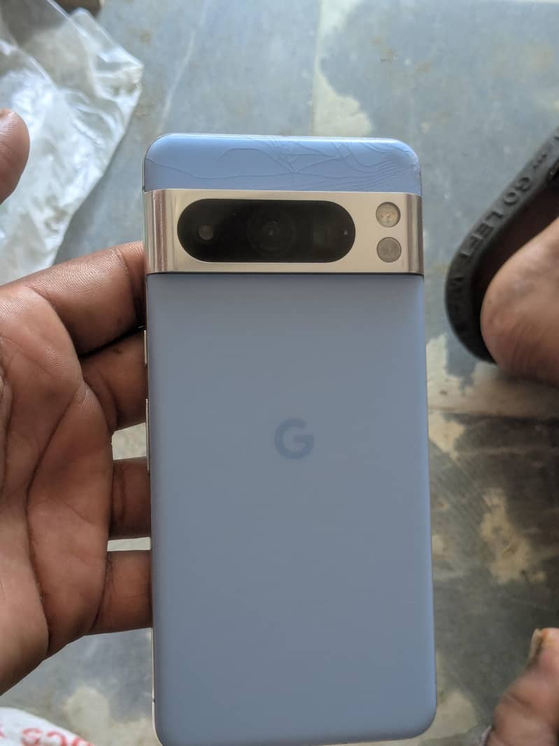 Google Pixel 8 Pro 1