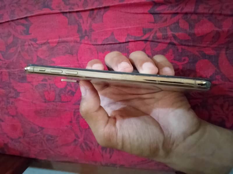 Mobile 4