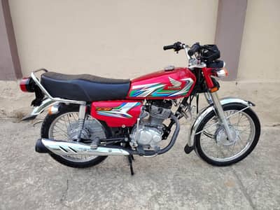 Honda 125 Islamabad reg 22/23 model