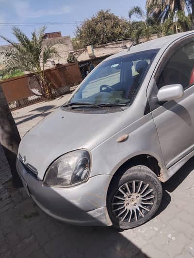 vitz car contact number likha ha phone karke aap poochh sakte hain