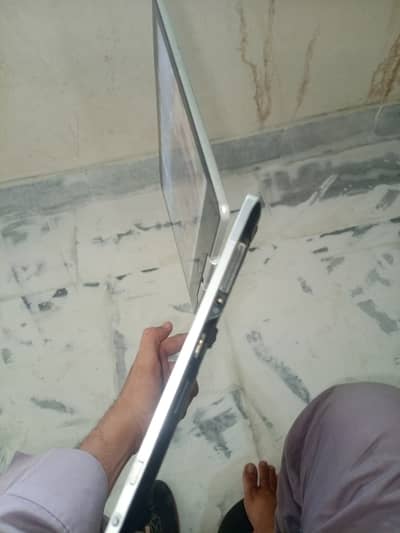 Hp Revolve 810 Touch Laptop