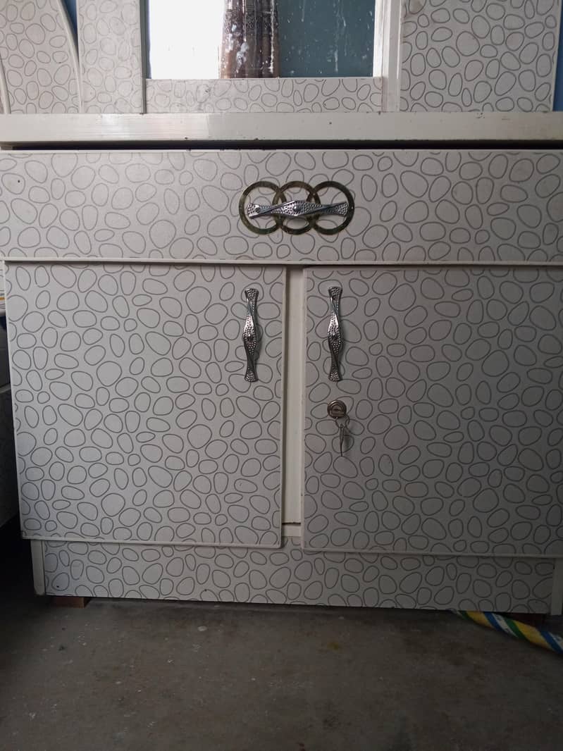Dressing Table 2