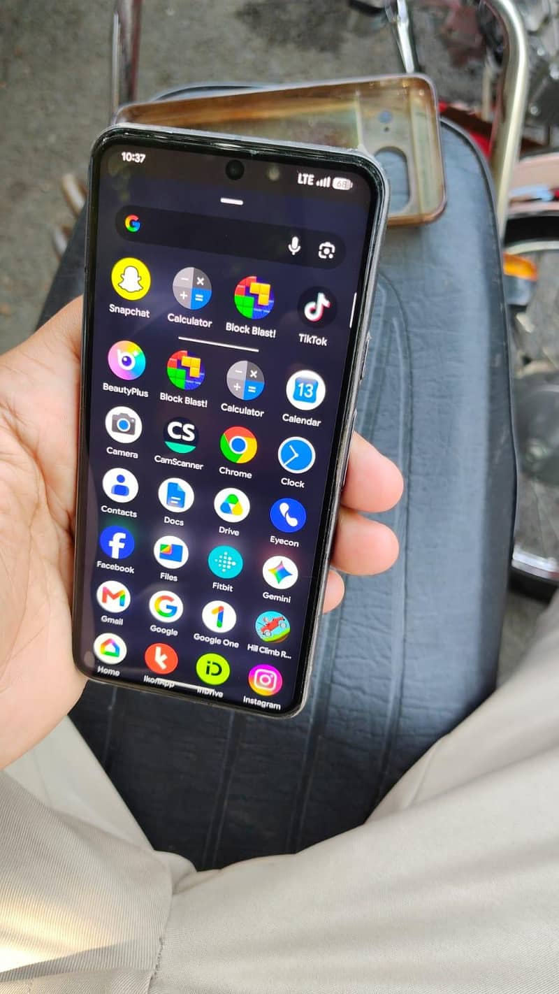 Google Pixel 8 3