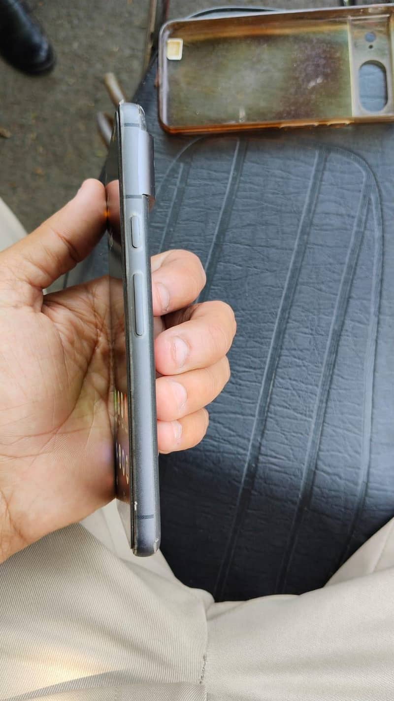 Google Pixel 8 5