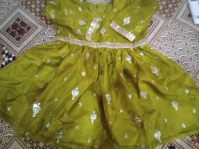 mehndi lehnga
