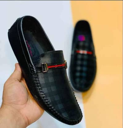 Men's black checkered Rexine loafers with buckle and red gold accents