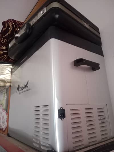 Alpicool freezer only 4 days used . . . . emport from Bahrain country