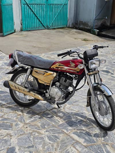 Cg125 Golden edition Model . 01. November 2025