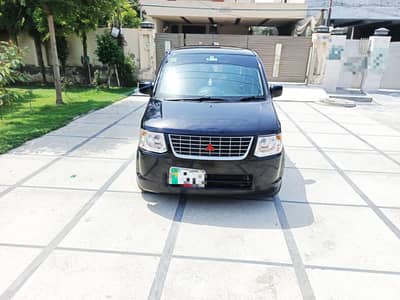 Ladies Driven Black Beauty 2012/2016 Ek wagon. totally maintained car