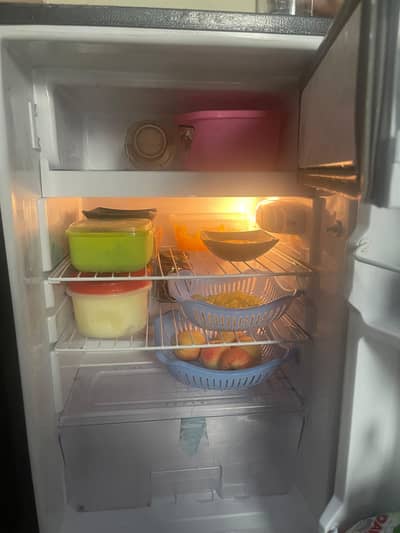 Working fridge used
