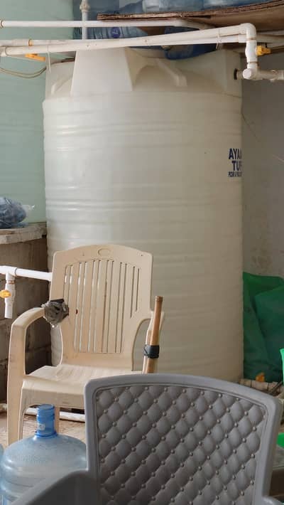 Ayan tuff 2000 litters water tank