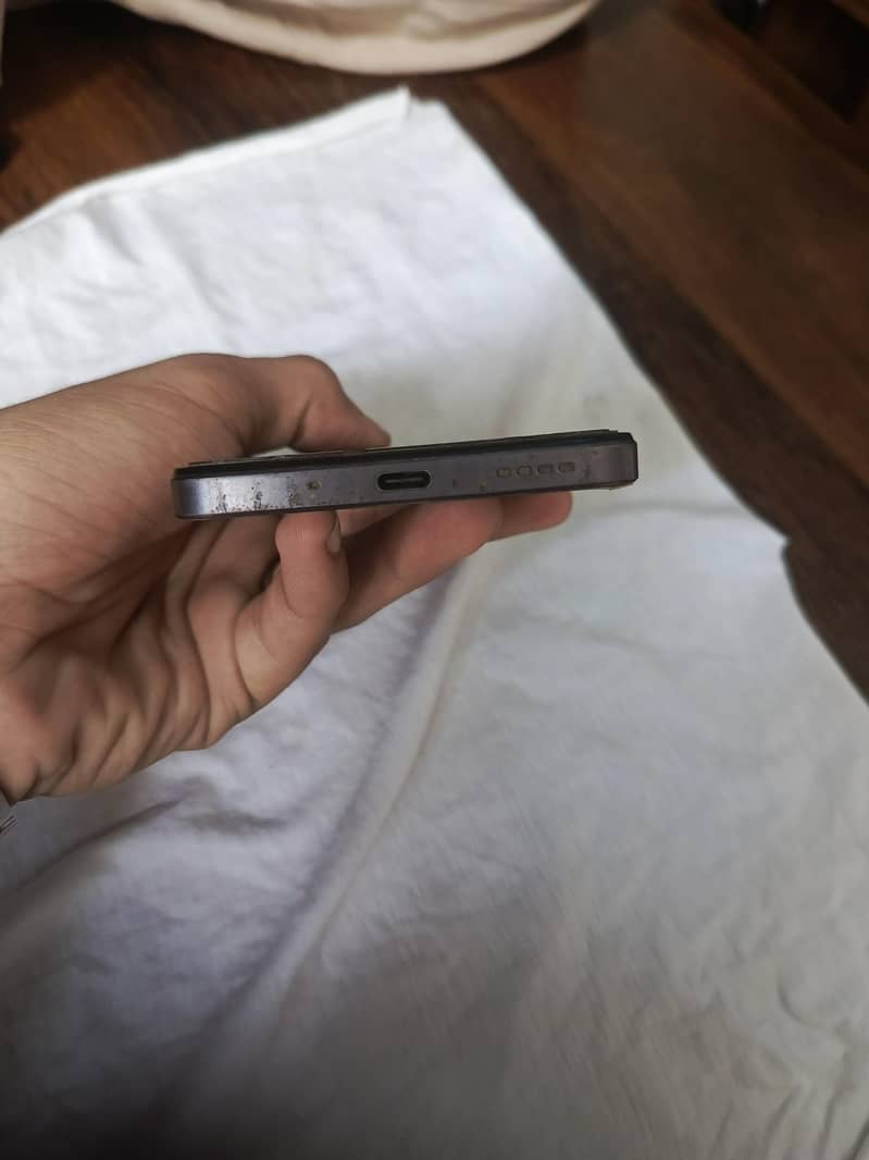 Realme C75 4