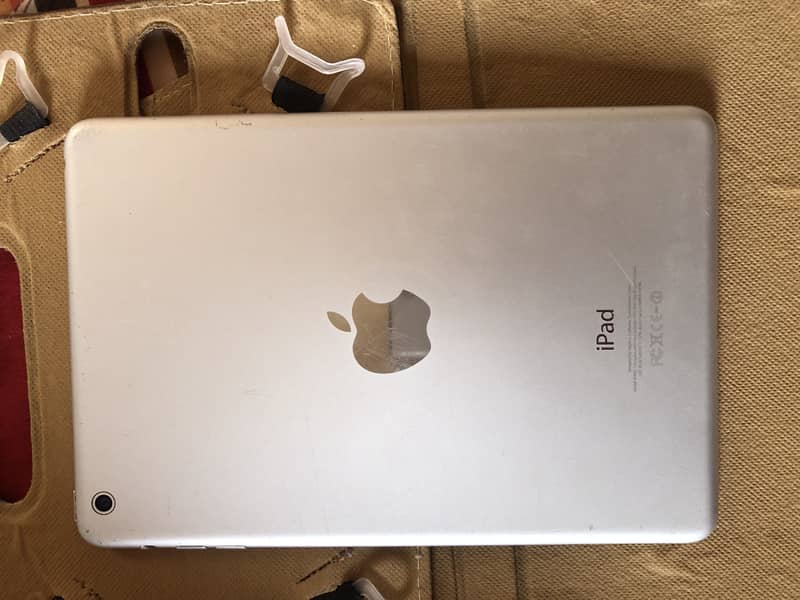 Apple iPad Mini 1