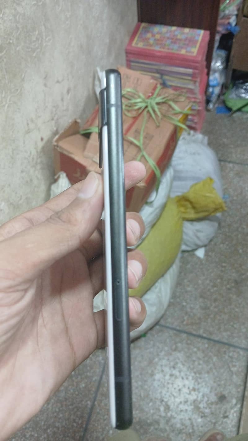 Google Pixel 6a 1