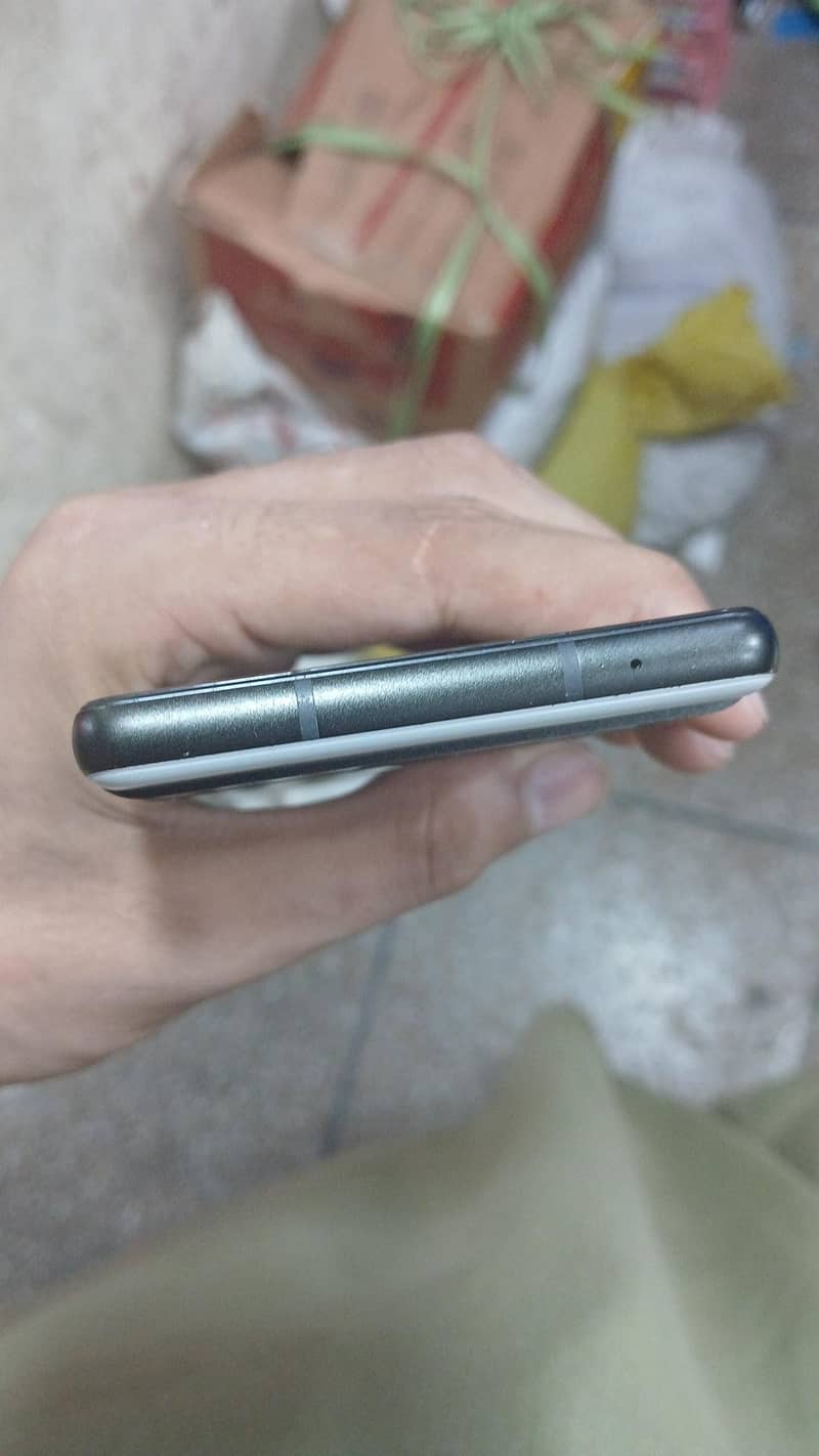 Google Pixel 6a 3
