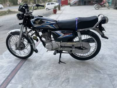 Honda 125 / 2022 Model / With Double Saman / Original Colour is Balck