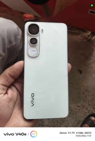 Vivo Y400